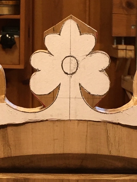 Center Flower Rough Carved